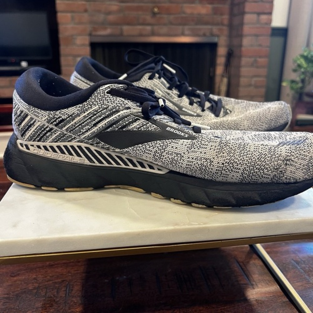 Brooks‎ Mens Adrenaline GTS 19 1102941D156 Gray Black Running Shoes Size 12